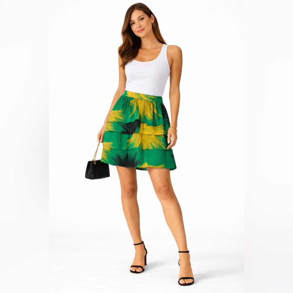 Tiered Tropical Print Mini Skirt in Green